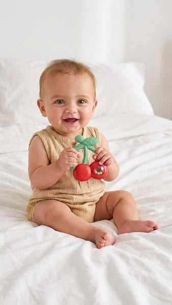 Itzy Ritzy - *NEW* Bitzy Shake™ - Silicone Teether with Rattle
