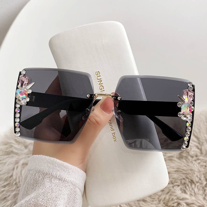 MKS America - Exquisitely crafted side-rimmed diamond-studded sunglasses