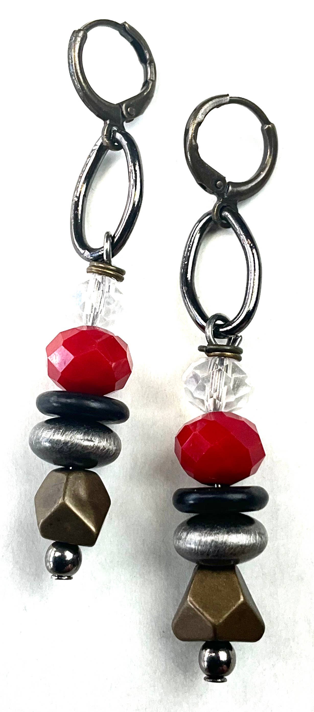 Lost & Found Trading - RC191 ER-SM. LATCH HOOP W/BEADED DANGLE