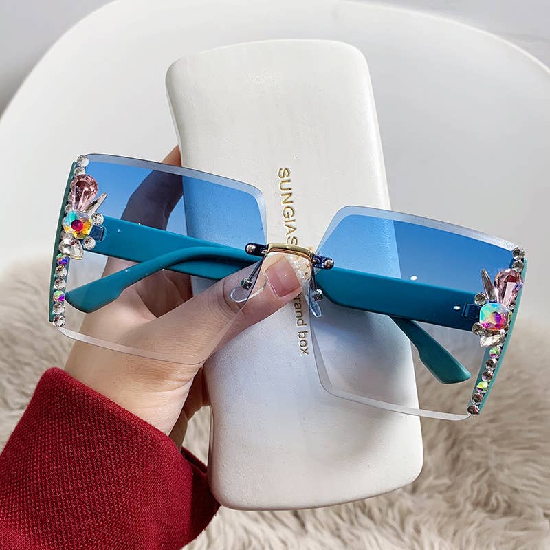 MKS America - Exquisitely crafted side-rimmed diamond-studded sunglasses